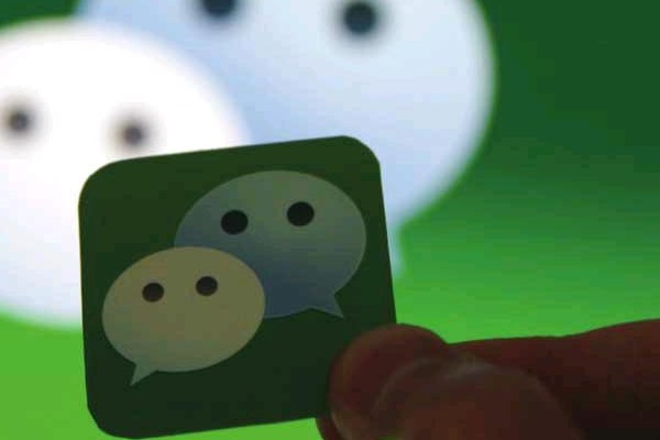 开发和运作一个类似陌陌微信的聊天交友APP，需要如何着手？